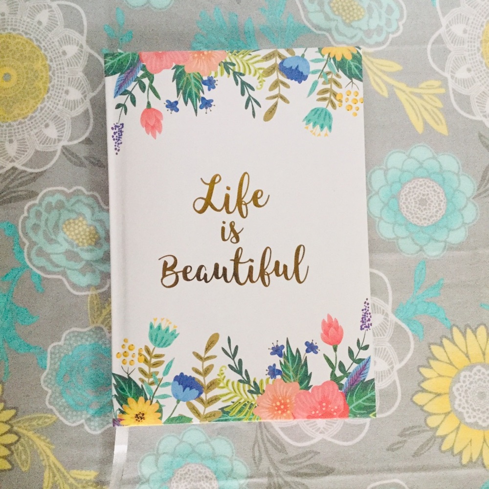 Studio LIFE IS BEAUTIFUL Journal/Notebook